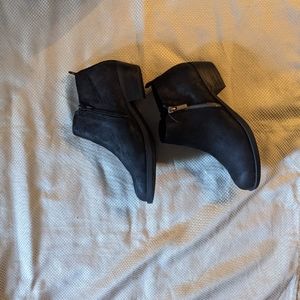 Black Booties size 9 Carlos by Carlos Santana